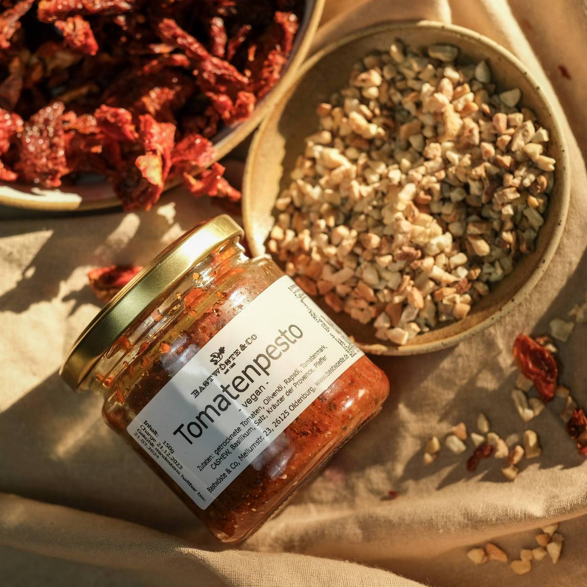 Tomatenpesto | Feinkost & Spezialitäten Tomatenpesto | Feinkost & Spezialitäten