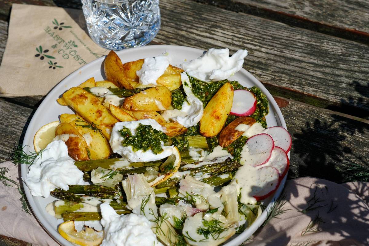 Kartoffel-Spargel-Salat mit Bärlauchpesto | Feinkost &amp; Spezialitäten